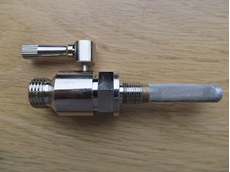 Picture of Round lever type fuel tap, with filter. 1/8 x 1/4 BSP