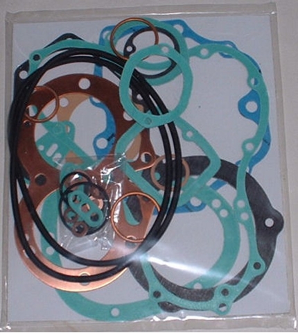 Picture of GASKET SET COMPLETE - Genuine Norton Commando 750 Fastback (copper head gasket) (1968-73) Excludes oil seals.