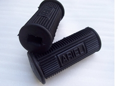 Picture of FOOTREST RUBBERS. - Ariel (Pair)