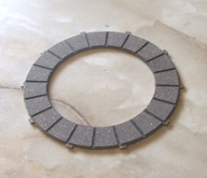 Picture of Friction clutch plate.Fits BSA C15,C25,B25 (1959-72),B40 (1961-66),B44 (1968-),B50 (1971-74) and Triumph TR25,T25T,T25SS (1968-72). (Non Surflex)